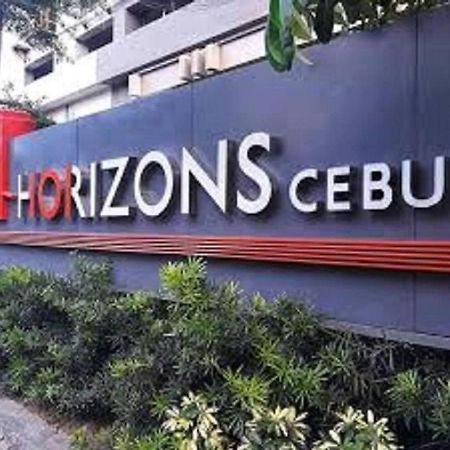 Horizon 101 A1 Shortwalk Robinson Mall Mango Square Bars Free Pool Cebu Luaran gambar